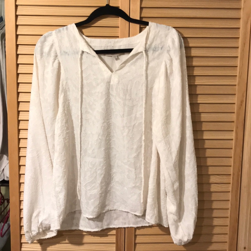 White long sleeve blouse